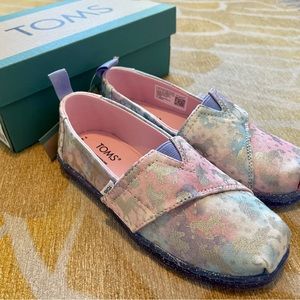 Tom’s Alpargata Kids Bright Iris Foil Unicorn Tie Dye Knit Size toddler 11.